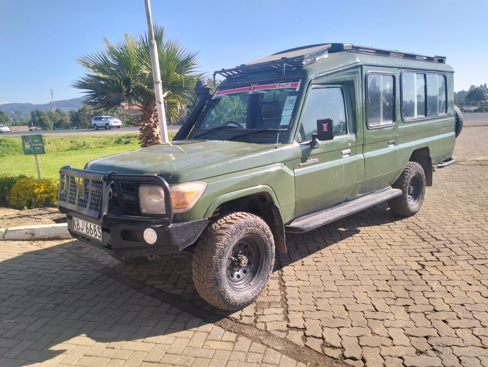Toyota Land cruiser Tour Van