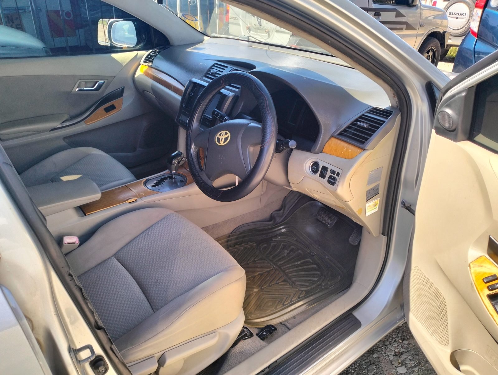 Toyota Premio