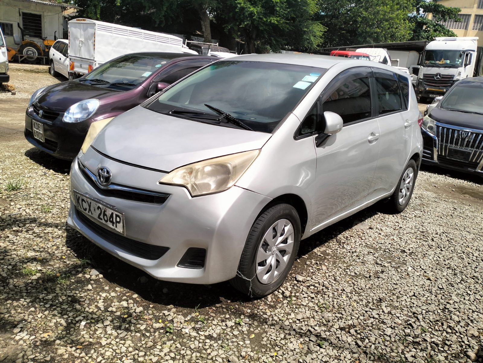 Toyota Ractis 2016