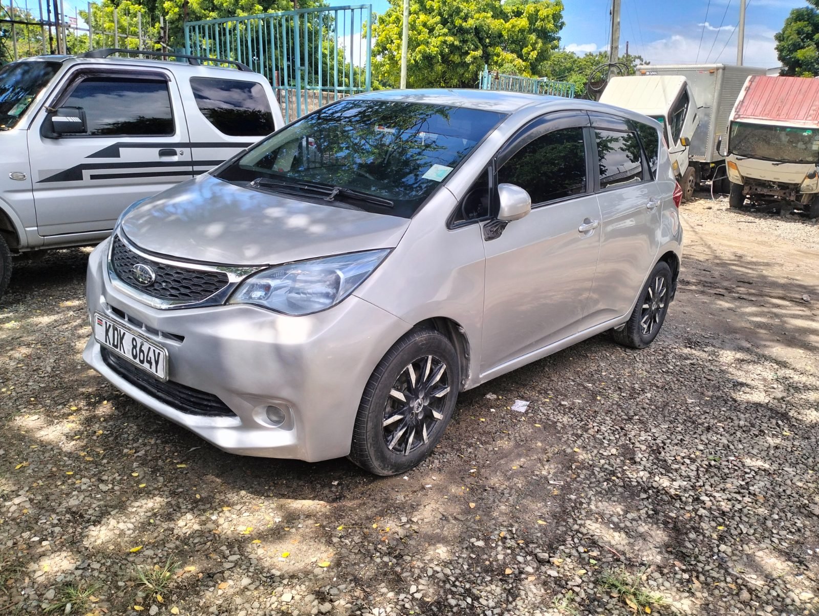 Subaru Trezzia 2015